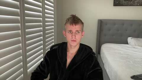 big13inchess @ chaturbate on 20251130