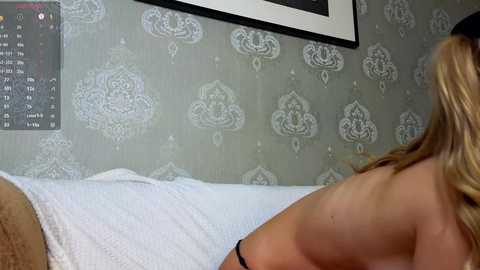 cute_fox_girl @ chaturbate on 20251130