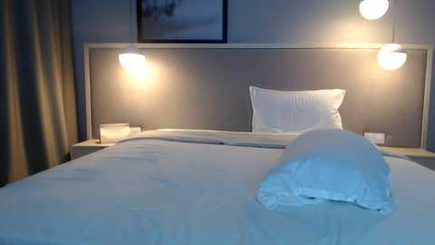 shy_schoolgirl_ @ chaturbate on 20251130