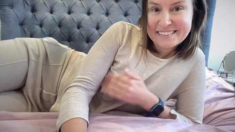 eatmypie69 @ chaturbate on 20251201