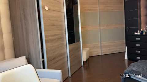 emi__ly @ chaturbate on 20251202