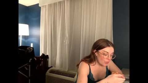 intothewoodswego @ chaturbate on 20251202