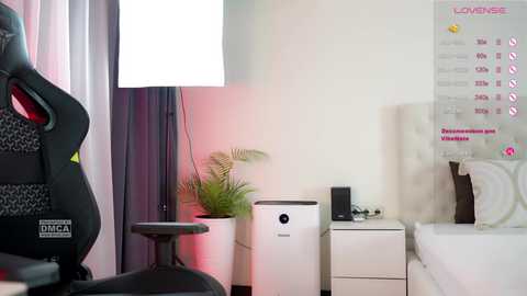 kissing33 @ chaturbate on 20251202