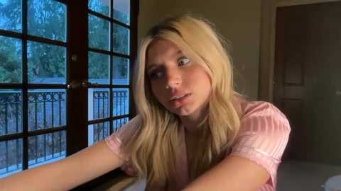 summerclarke2 @ chaturbate on 20251202