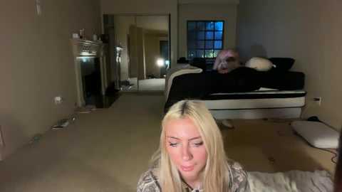 chloeros3e @ chaturbate on 20251203