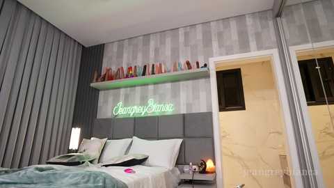 jeangreybianca @ chaturbate on 20251203