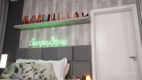 jeangreybianca @ chaturbate on 20251203