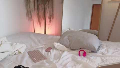 polynessia @ chaturbate on 20251203