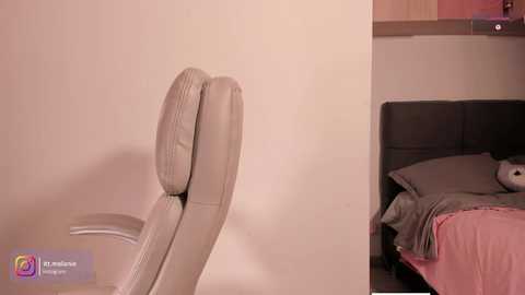 melanie_owo @ chaturbate on 20251204