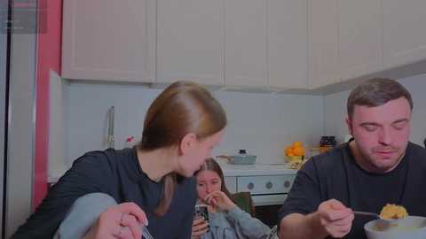 ihavepaws33 @ chaturbate on 20251205