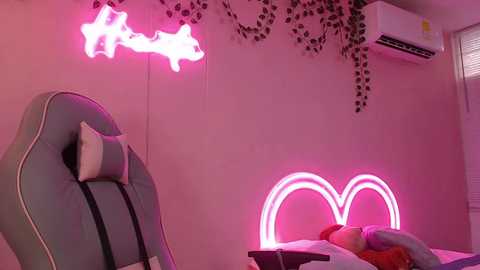 _miss_hinata_ @ chaturbate on 20251206