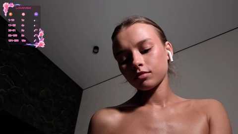 hoaarisa @ chaturbate on 20251206