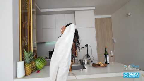 sweetlaurasaenz @ chaturbate on 20251206