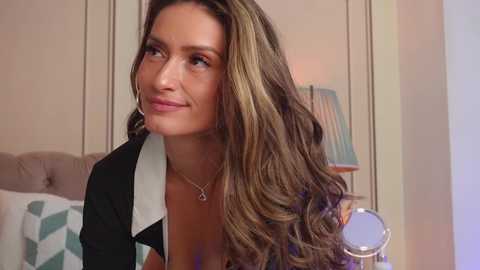 mayavixxen @ chaturbate on 20251207