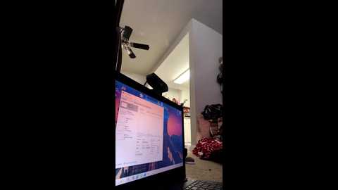 yellowpony121212 @ chaturbate on 20251207