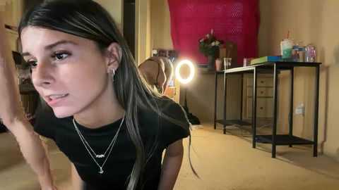 chloeros3e @ chaturbate on 20251208