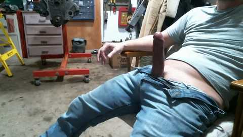 donniestone @ chaturbate on 20251208