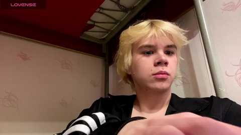 nikolasbucks @ chaturbate on 20251208