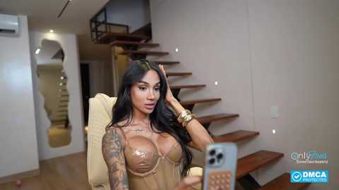 sweetlaurasaenz @ chaturbate on 20251208