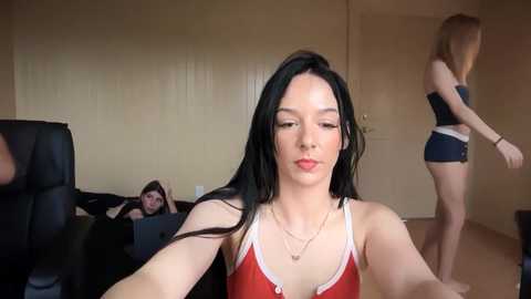 kendallmonroee @ chaturbate on 20251209
