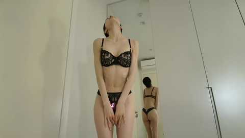 milla_bella @ chaturbate on 20251210