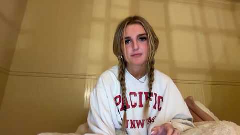 alyssastonee @ chaturbate on 20251211