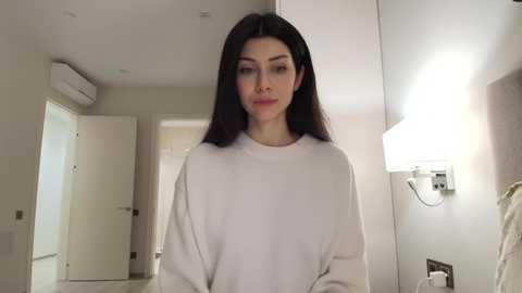 milla_bella @ chaturbate on 20251211