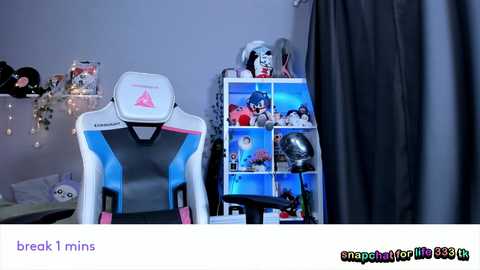 vivian_qwerty @ chaturbate on 20251211