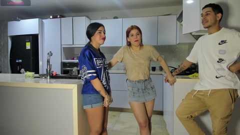 hall_sextape @ chaturbate on 20251212