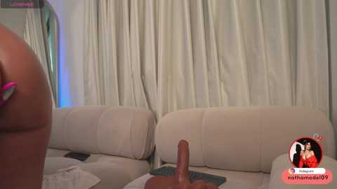 natasha_smith09 @ chaturbate on 20251212