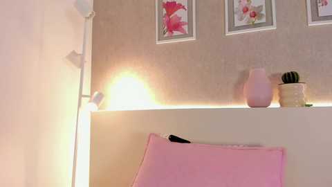 roxannegomez_ @ chaturbate on 20251212