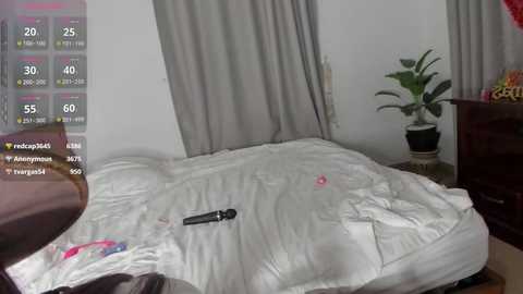 amy_alle @ chaturbate on 20251213