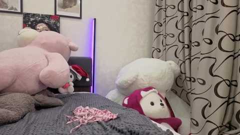 jenie_fire @ chaturbate on 20251214