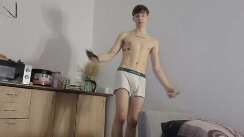 drinklinov @ chaturbate on 20251217