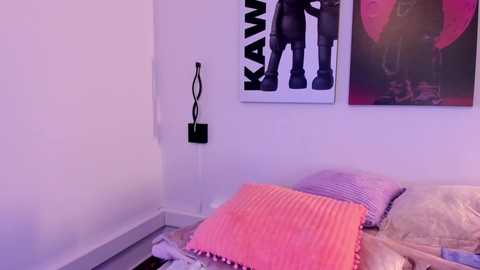 hannahpage @ chaturbate on 20251218