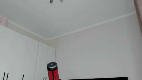 yes_baby_shine @ chaturbate on 20251218