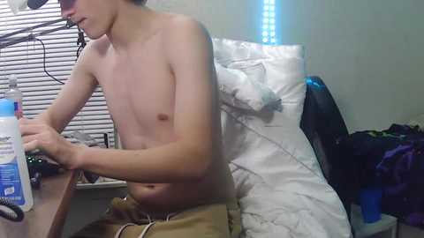 charlied09302 @ chaturbate on 20251220