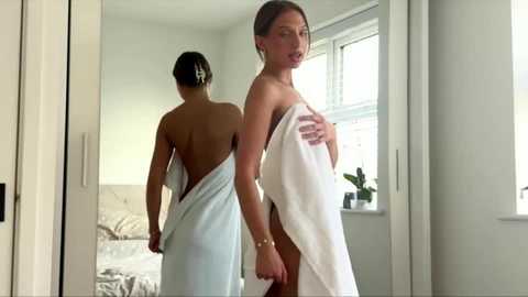 rosebella_ @ chaturbate on 20251220