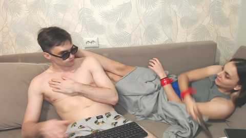 we_give_joy @ chaturbate on 20251221