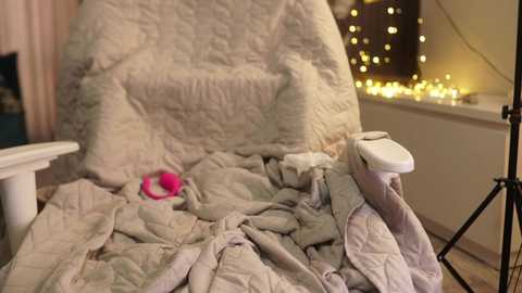 angel_luisa @ chaturbate on 20251222