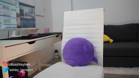 ashley_benson1 @ chaturbate on 20251222