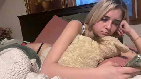 emmangel @ chaturbate on 20251223