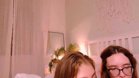 alice_alarcon @ chaturbate on 20251224