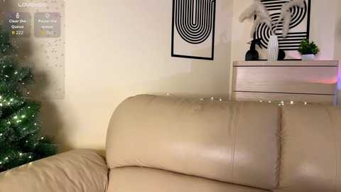 heavenmoth @ chaturbate on 20251224