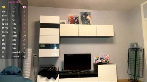 janitamunerlyn @ chaturbate on 20251224