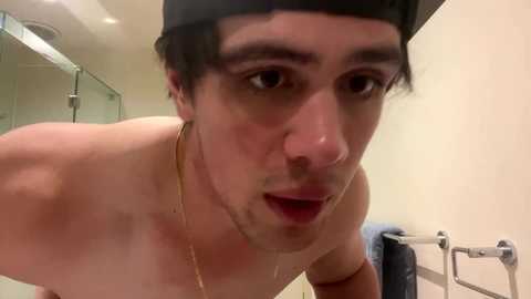 vinshaftdiesel @ chaturbate on 20251226