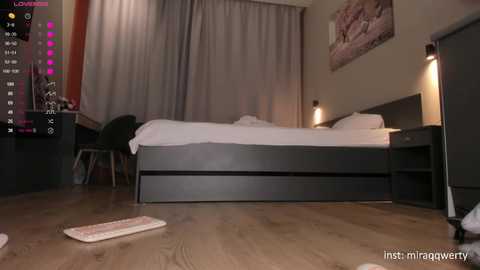 miraqqwerty @ chaturbate on 20251228