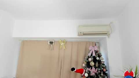 babyaylin @ chaturbate on 20251230