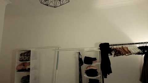 londonbrooke @ chaturbate on 20251230