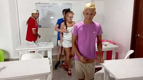 iambarbiesecret @ chaturbate on 20251231